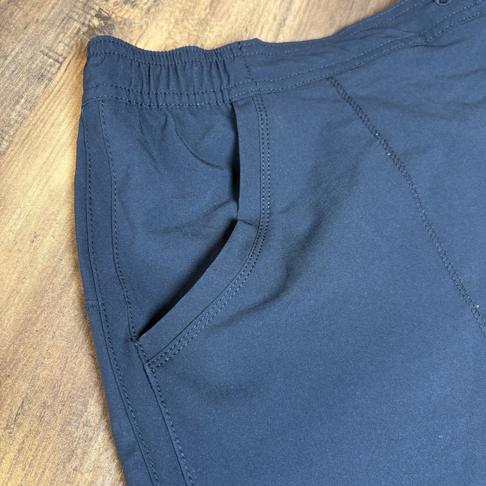Lands End Sport Women 16 Black Athletic Shorts Gorpcore Activewear Stretch - Picture 5 of 12